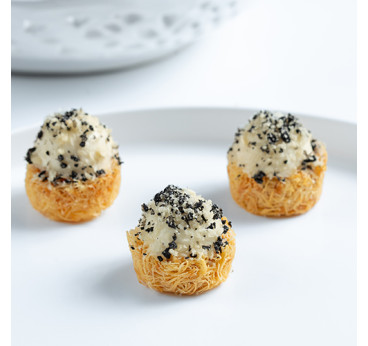 Nid de kounefa pannacotta Parmesan